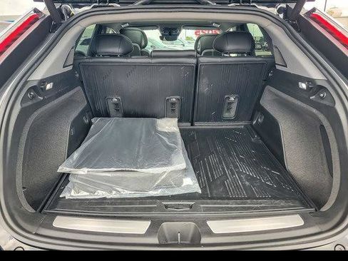 Certified 2025 Cadillac Optiq Luxury 2 w/ LPO, Floor Liner Package AWD/4WD image 32