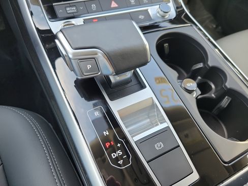 Used 2025 Audi Q8 Premium w/ Black Optic Package image 27