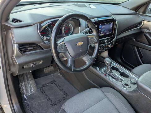 Certified 2023 Chevrolet Traverse LT image 12