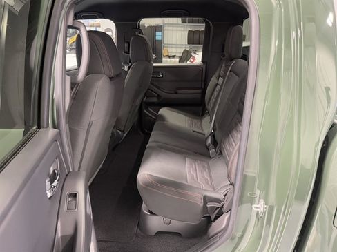 Used 2025 Nissan Frontier PRO-4X image 14