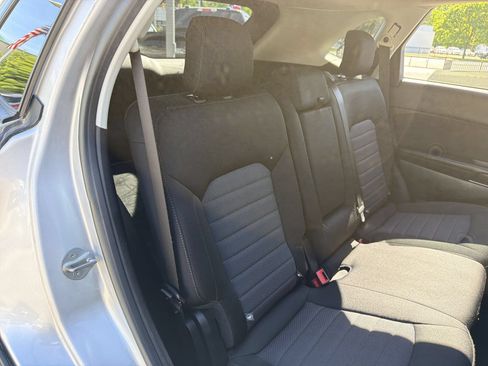Used 2019 Ford Edge SE w/ Cargo Accessory Package AWD/4WD image 24