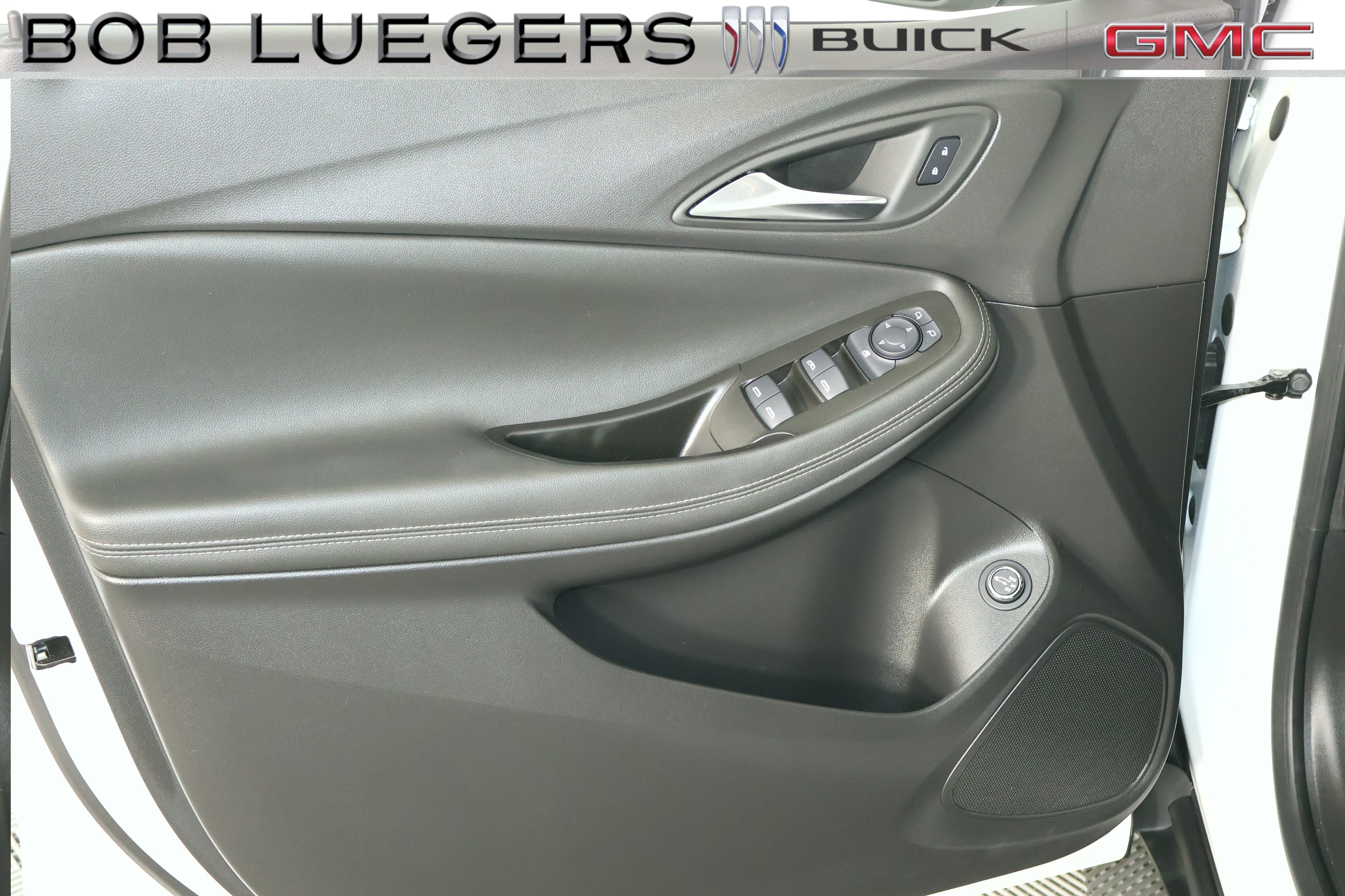 Certified 2024 Buick Encore GX Preferred w/ Comfort Package FWD image 6