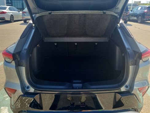 Used 2024 Buick Envista Sport Touring w/ Convenience I Package FWD image 7