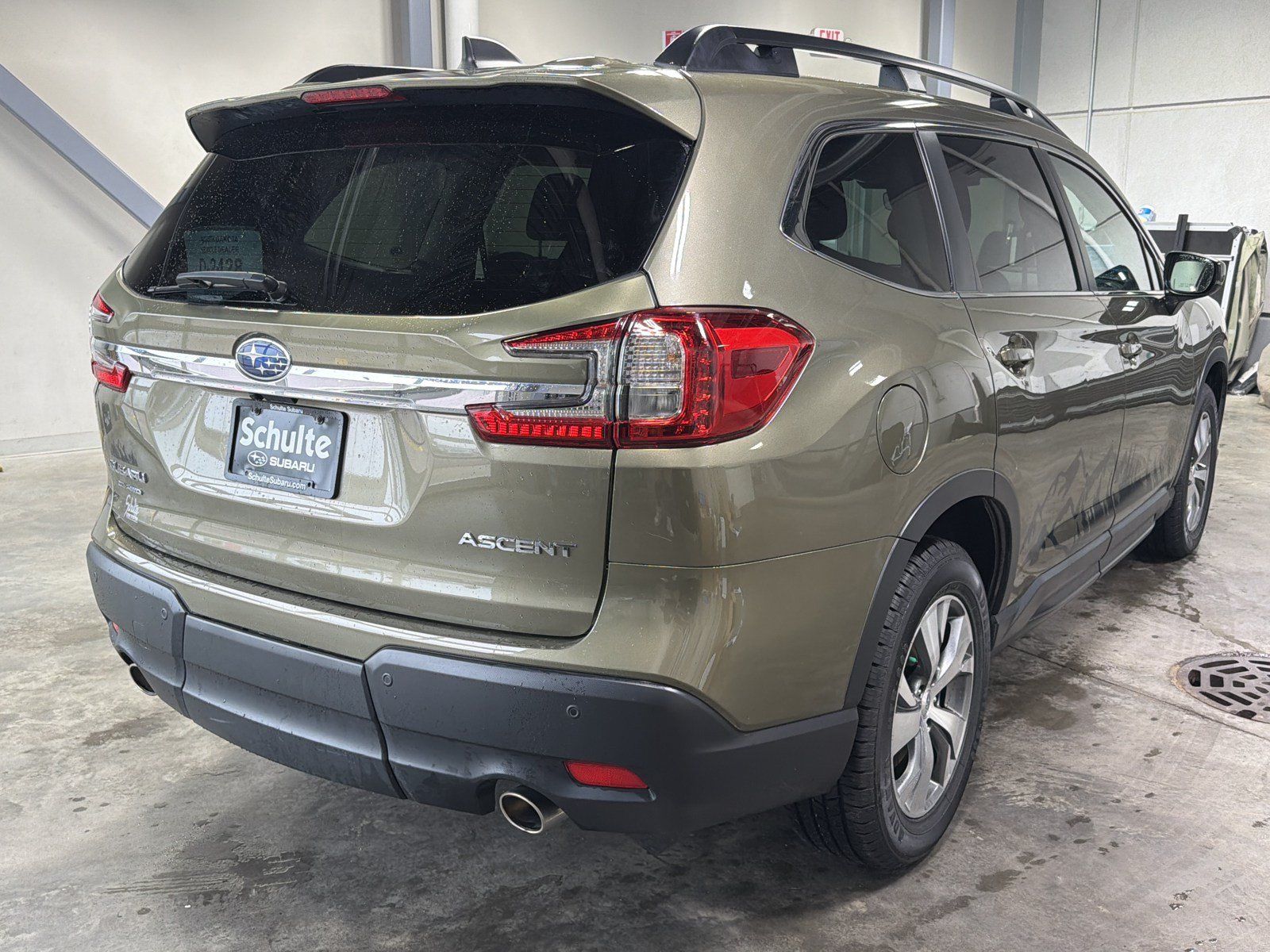 Certified 2024 Subaru Ascent Premium w/ Convenience Package AWD/4WD image 9