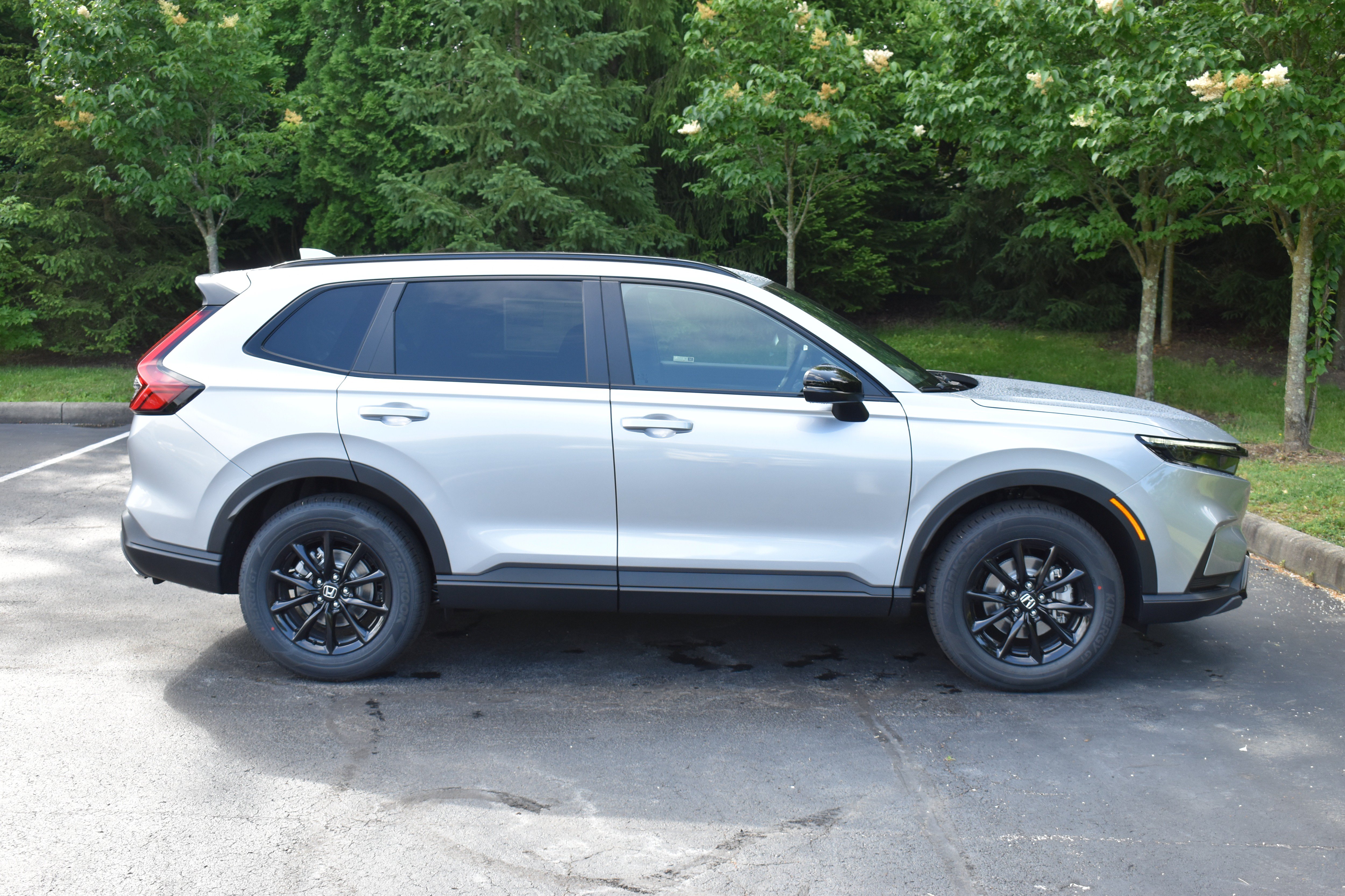 New 2027 Honda CR-V Sport image 9