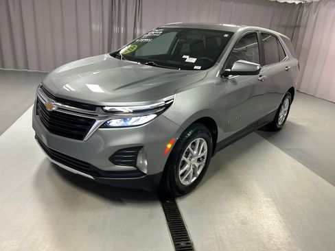 Used 2024 Chevrolet Equinox LT w/ LPO, Floor Liner Package image 3