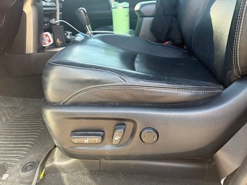 Used 2018 Toyota 4Runner Limited AWD/4WD image 8