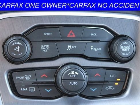 Used 2015 Dodge Challenger R/T Plus image 33