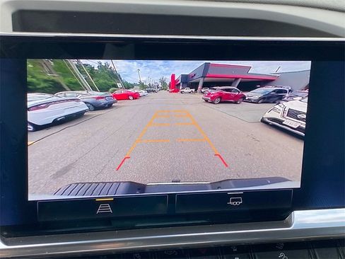 Used 2024 Chevrolet Silverado 2500 LT image 33