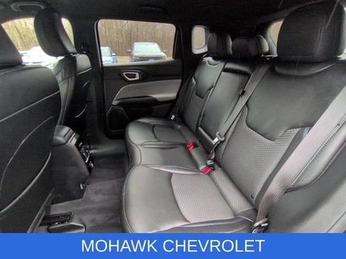 Used 2023 Jeep Compass Latitude AWD/4WD image 23