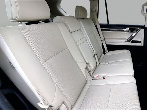 Used 2020 Lexus GX 460 Premium w/ Premium Package AWD/4WD image 20