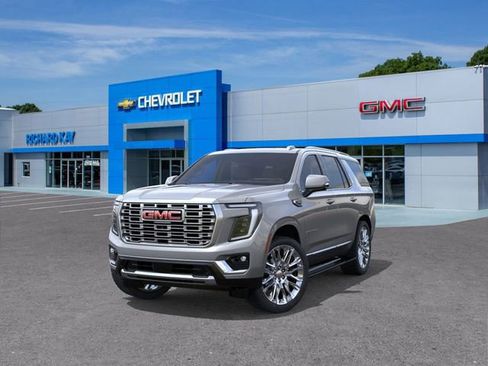 New 2025 GMC Yukon Denali w/ Denali Reserve Package image 8