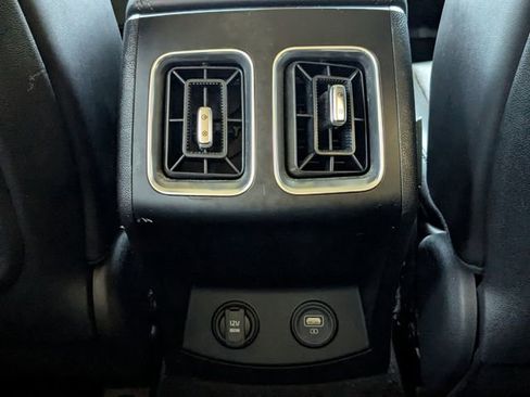 Certified 2023 Kia Sorento EX image 19