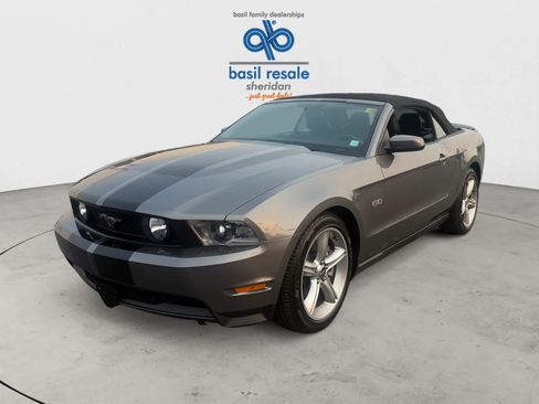 Used 2011 Ford Mustang GT Premium w/ Comfort Pkg RWD image 2