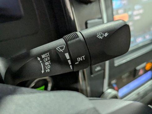 Used 2012 Toyota Camry XLE image 32