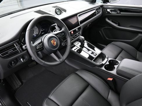 New 2026 Porsche Macan S AWD/4WD image 4