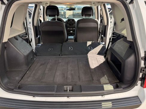 Used 2016 Jeep Patriot Sport w/ Power Value Group AWD/4WD image 16