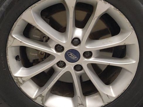 Used 2020 Ford Fusion SE FWD image 31