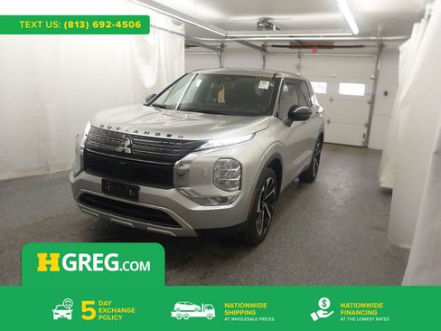 Used 2022 Mitsubishi Outlander SEL Black Edition image 1