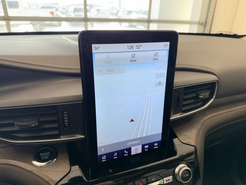 Used 2023 Ford Explorer Platinum w/ Technology Package image 36