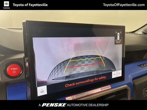 Certified 2025 Toyota Tacoma TRD Off-Road AWD/4WD image 29