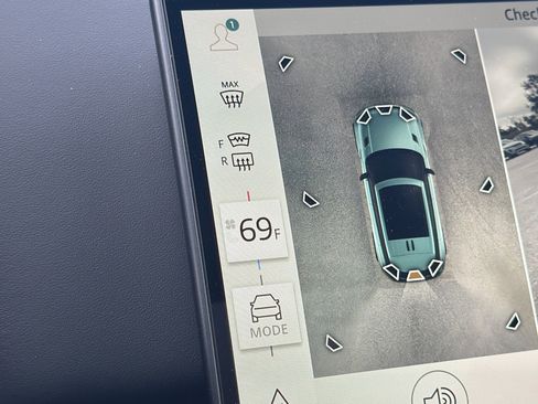 Used 2025 Land Rover Range Rover Sport Dynamic SE image 35