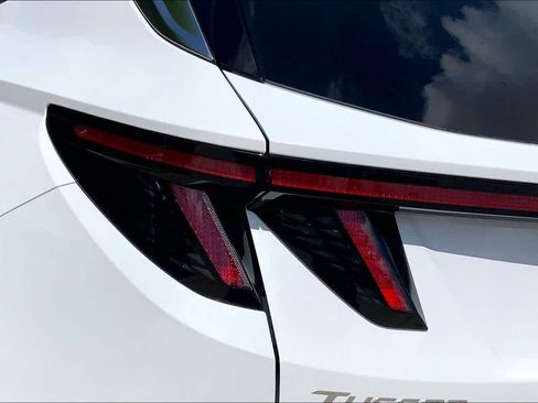 New 2026 Hyundai Tucson Limited image 14