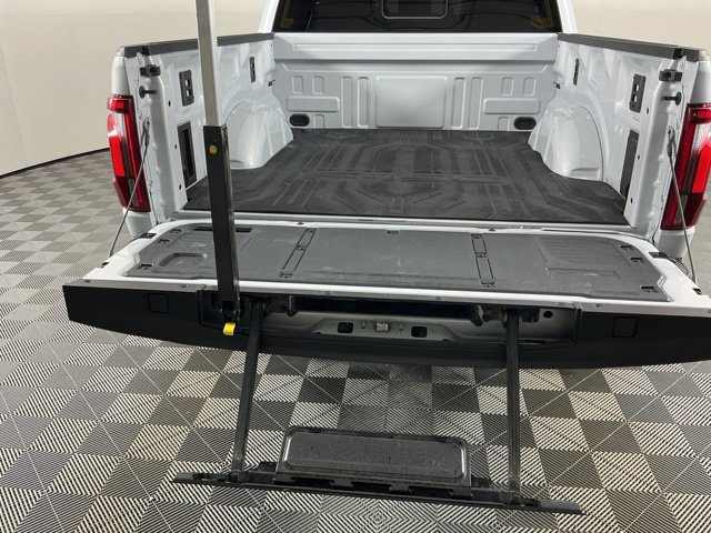 Used 2025 Ford F150 Raptor w/ Equipment Group 803A Raptor R AWD/4WD image 9