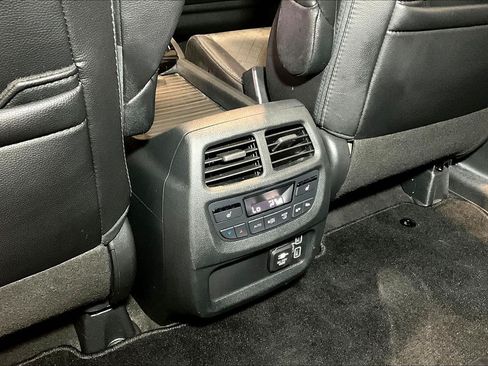 Used 2021 Honda Passport Touring image 11
