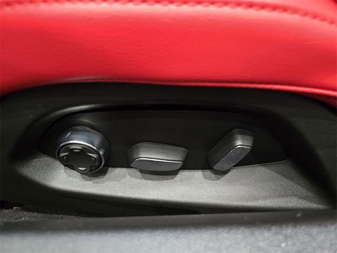 Certified 2023 Chevrolet Corvette Stingray Preferred Cpe w/ 2LT image 19