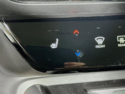 New 2026 Nissan Kicks SR FWD image 20