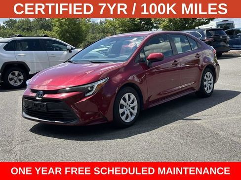 Used 2025 Toyota Corolla LE w/ Convenience Package FWD image 5
