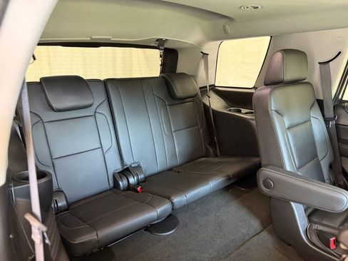 Used 2018 Chevrolet Tahoe LT w/ Luxury Package AWD/4WD image 10