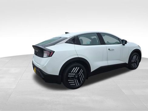 New 2026 Nissan Leaf SV+ w/ Floor Mat Package (SV+) image 7