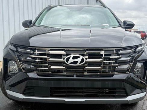 Used 2025 Hyundai Tucson SEL FWD image 14