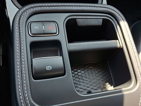 Used 2025 Ford Mustang Mach-E Premium AWD/4WD image 23