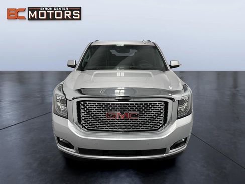 Used 2017 GMC Yukon Denali w/ Open Road Package image 8