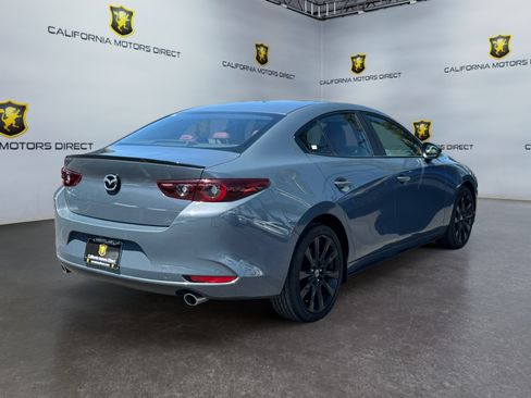 Used 2022 MAZDA MAZDA3 s FWD image 5