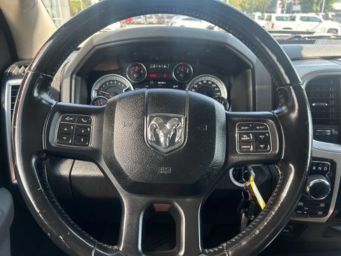 Used 2019 RAM 1500 Big Horn AWD/4WD image 16