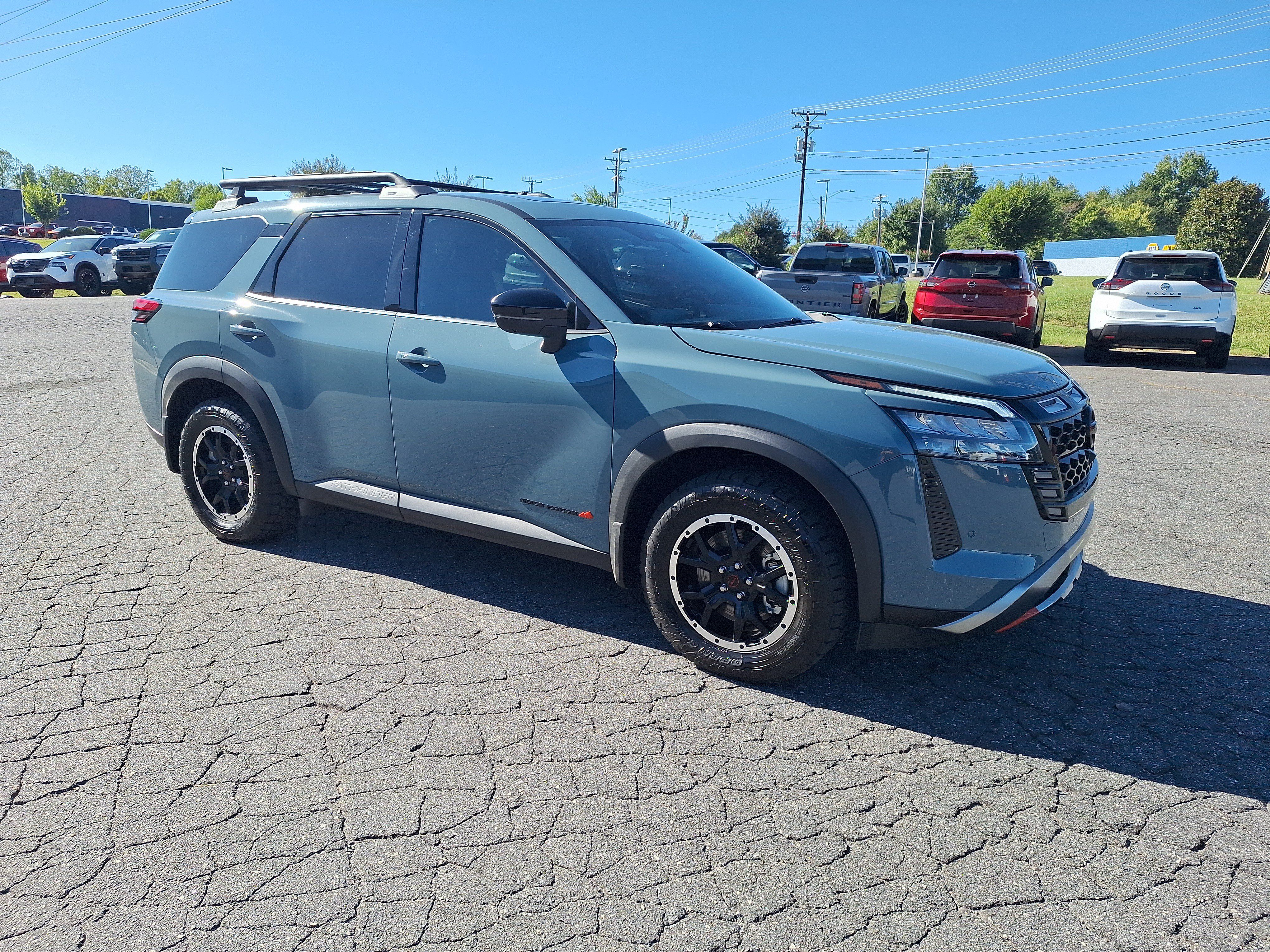 Certified 2026 Nissan Pathfinder Rock Creek w/ Rock Creek Premium Package AWD/4WD image 3