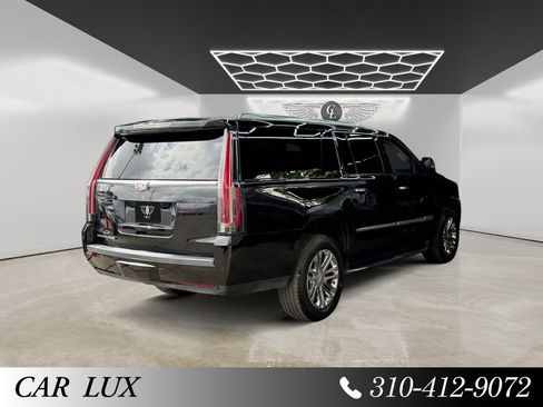 Used 2018 Cadillac Escalade ESV 4WD image 5