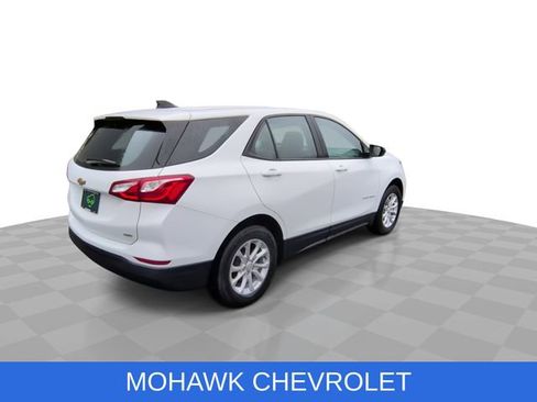 Used 2021 Chevrolet Equinox LS AWD/4WD image 9
