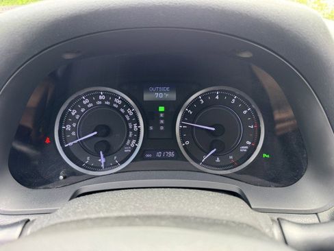 Used 2013 Lexus IS 250C w/ Luxury Pkg RWD image 31