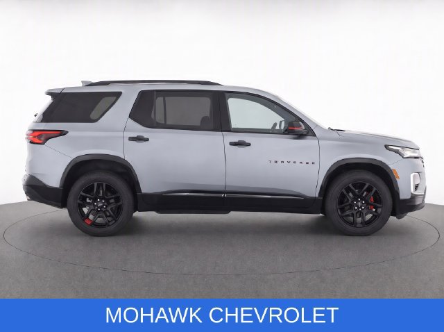 Certified 2024 Chevrolet Traverse Premier w/ Redline Edition AWD/4WD image 10