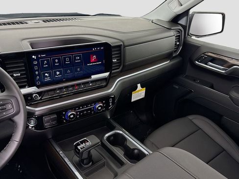 New 2026 GMC Sierra 1500 SLT w/ SLT Premium Package image 24