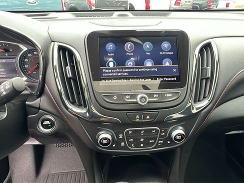 Used 2022 Chevrolet Equinox RS w/ RS Leather Package image 29