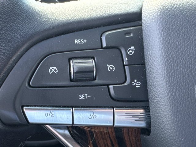 Used 2022 Cadillac Escalade Luxury RWD image 29