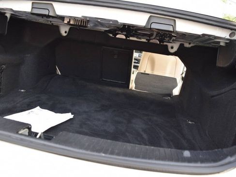Used 2014 Mercedes-Benz E 350 4MATIC Sedan image 79