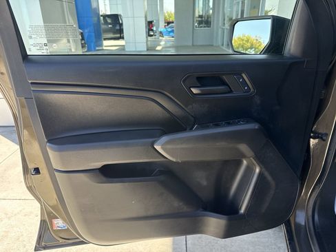Used 2024 Chevrolet Colorado W/T RWD image 19