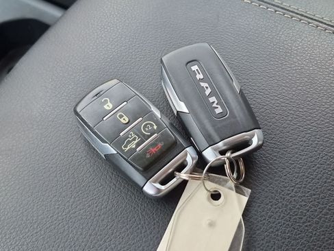 Used 2019 RAM 1500 Big Horn AWD/4WD image 33